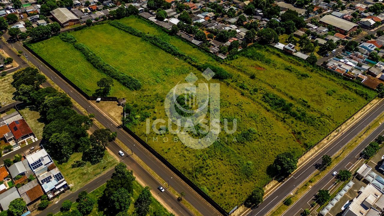 Terrenos de 360m  na Avenida Javier Koelbl próximo Avenida Safira