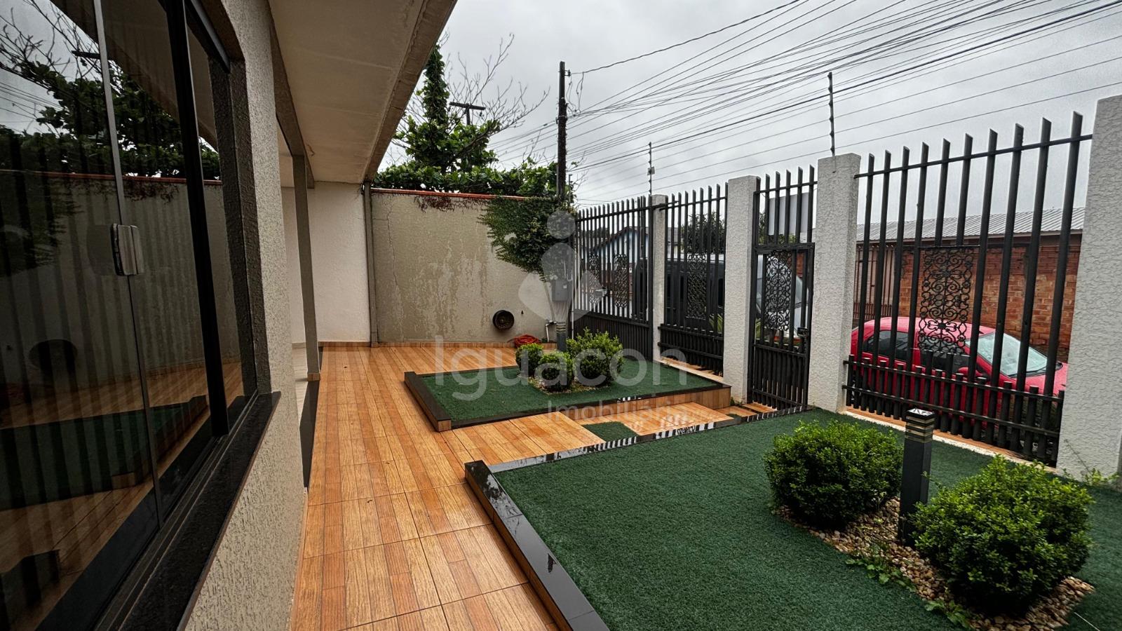 Casa com 02 Dormitórios no Jardim Polônia próximo Avenida More...
