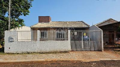 CASA A VENDA PR?XIMO AS FACULDADES NO BAIRRO CIDADE NOVA EM FO...