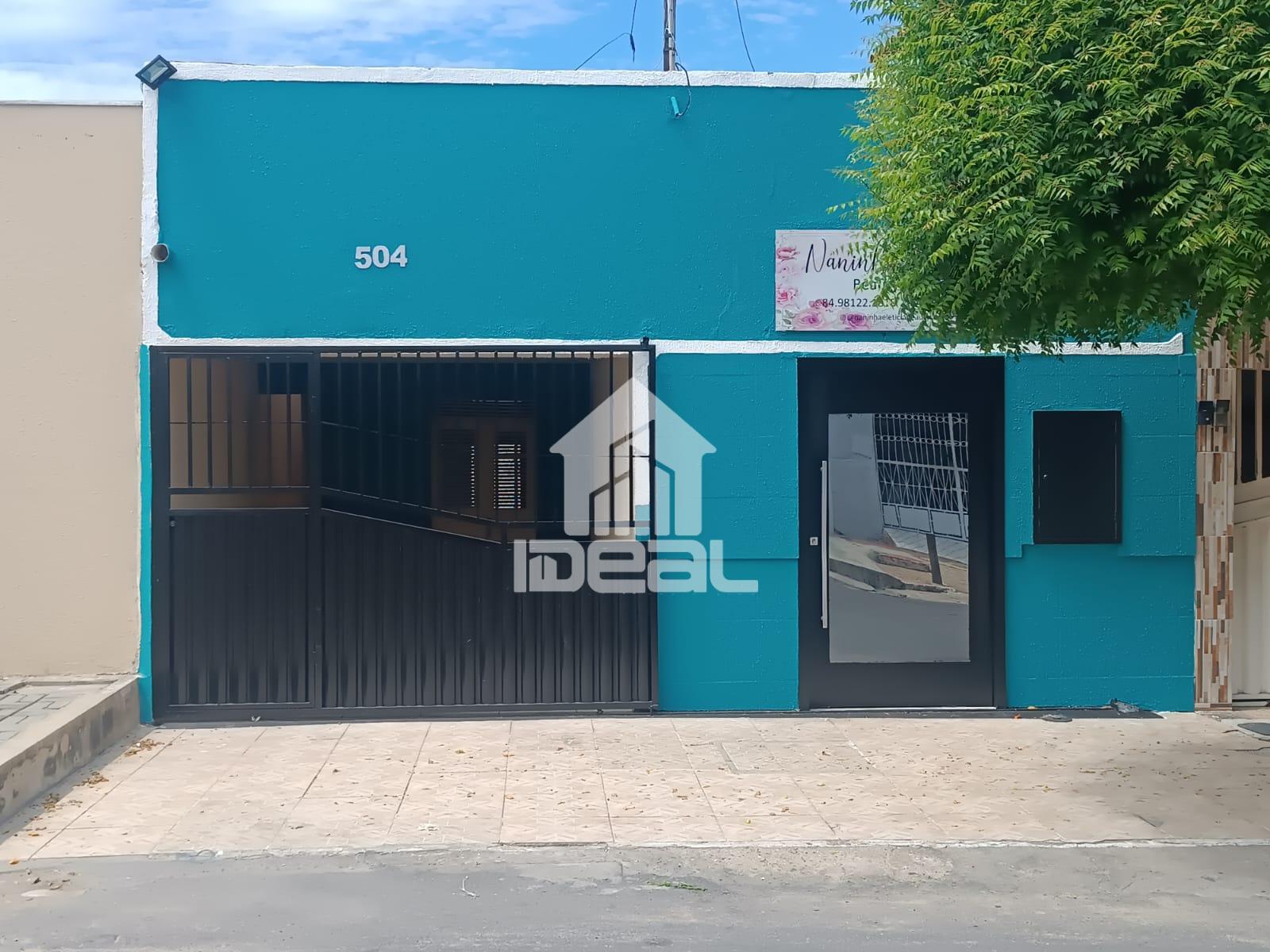 Casa a Venda com Ponto Comercial no bairro Boa Vista