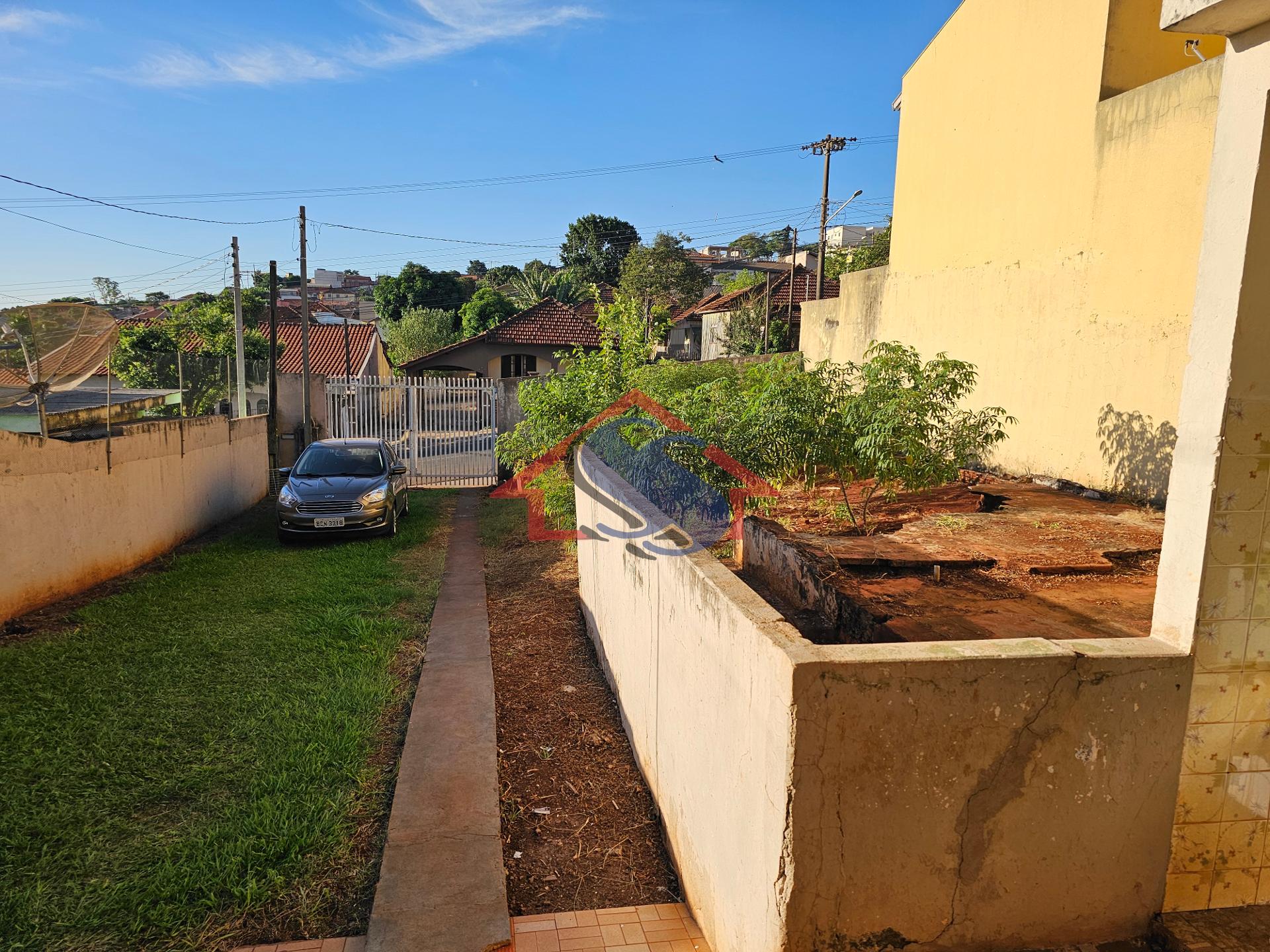 Imóvel a VENDA na Rua Portugal com 400 m   -  Cornélio Procópio