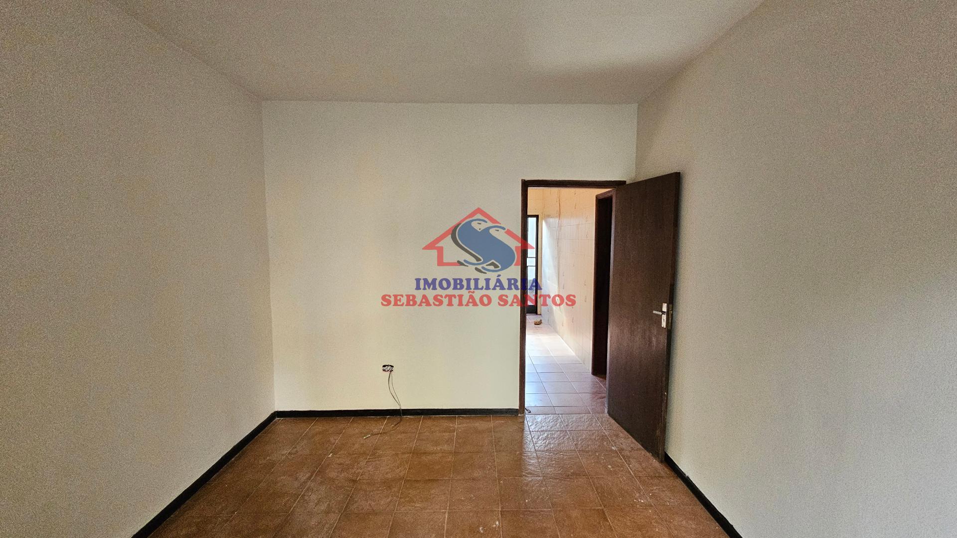 Casa para locação com 2 quartos, Centro, CORNELIO PROCOPIO - PR
