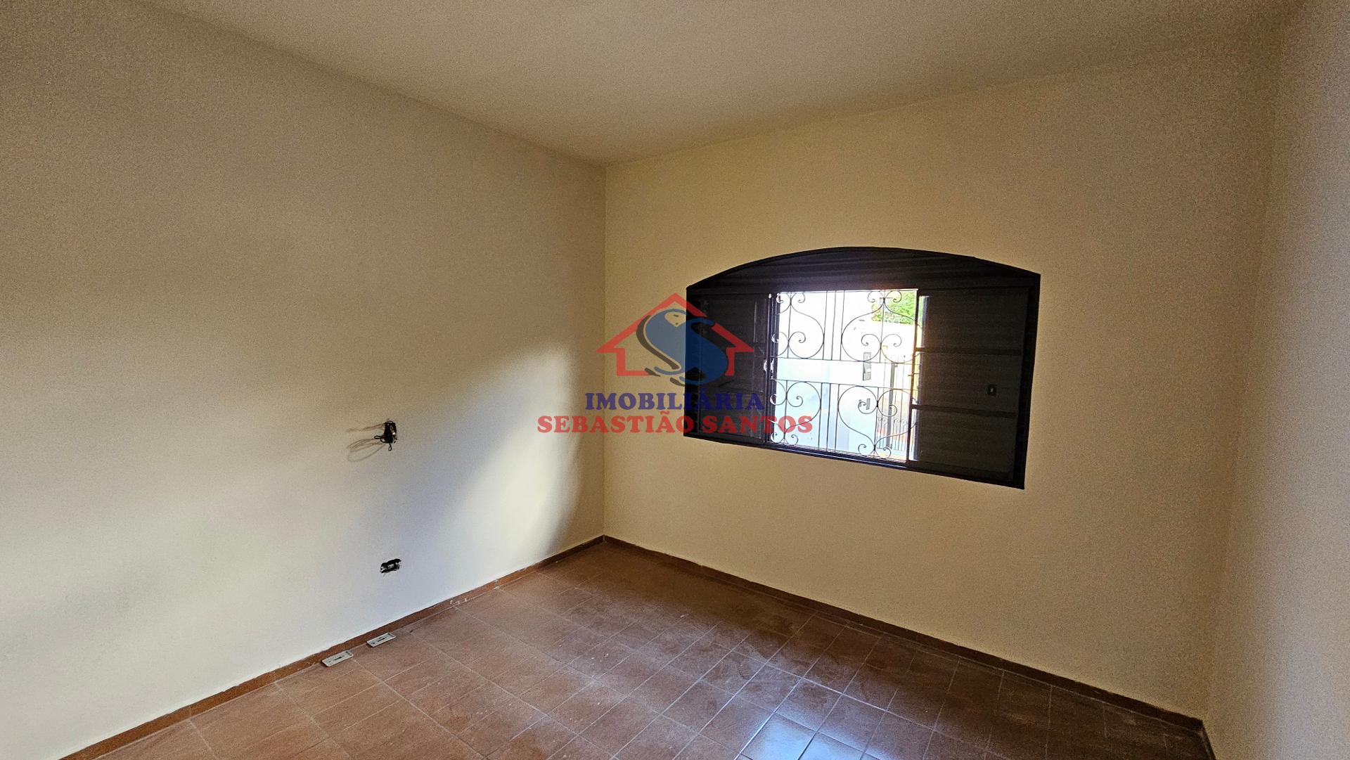 Casa para locação com 2 quartos, Centro, CORNELIO PROCOPIO - PR