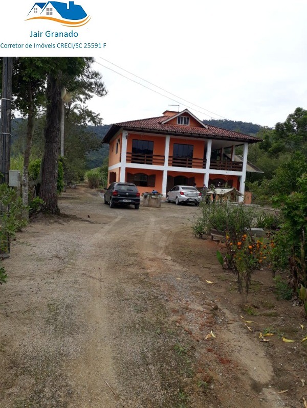 Sítio com 4 dormitórios à venda no bairro BRAÇO, CAMBORIU - SC