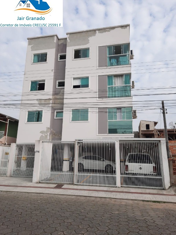 Apartamento de 03 dormitórios em Camboriú.