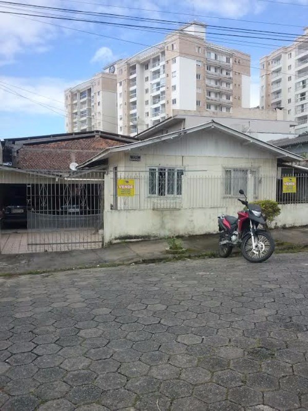 Terreno à venda 279.50 m  no bairro TABULEIRO, CAMBORIU - SC