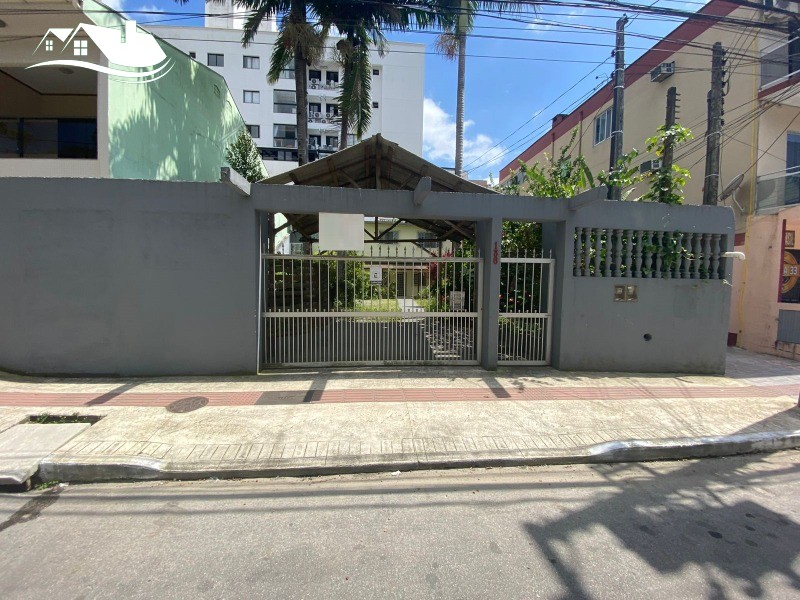 Casa com 2 dormitórios à venda, NAÇÕES, BALNEARIO CAMBORIU - SC