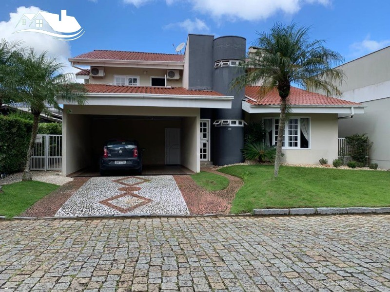 Casa em Balneário Camboriú no bairro Dos Estados