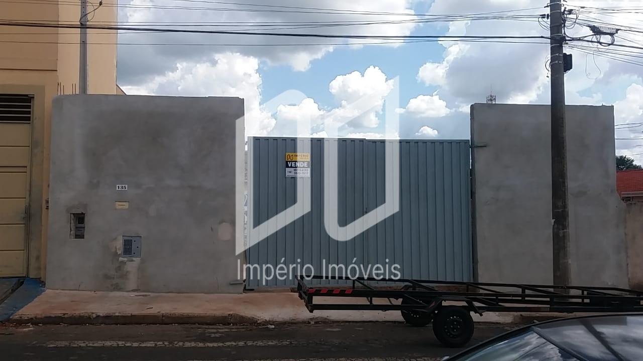 Terreno 630m², Com Casa, à venda R$ 330.000,00 Centro, Américo...