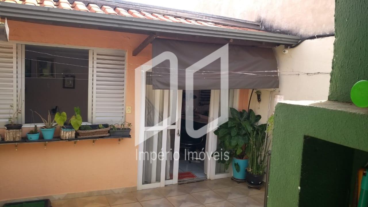 Casa à venda com 3 quartos, 179m² - Foto 2