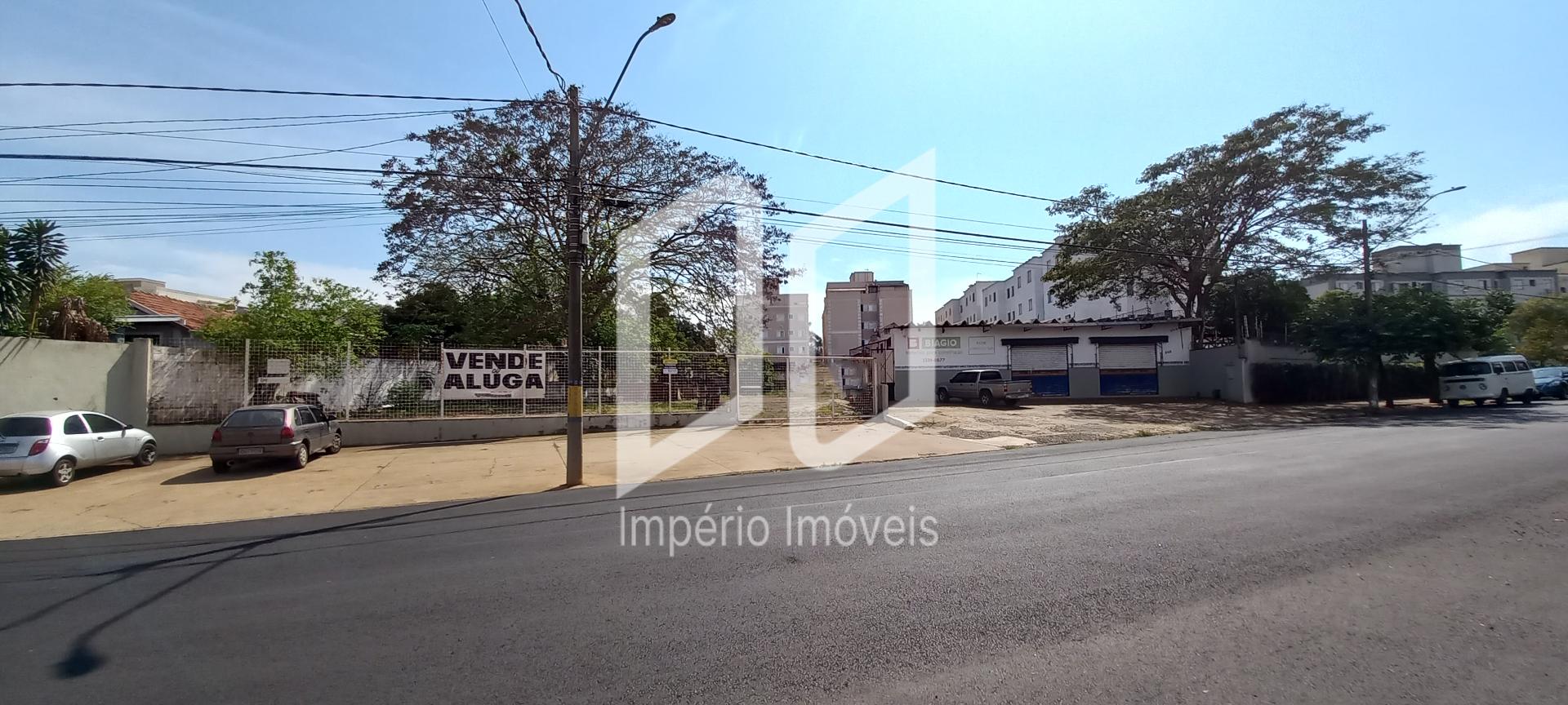 Ponto Comercial à venda, 2.781 m , Av. Prof. Adélia Izique, AR...