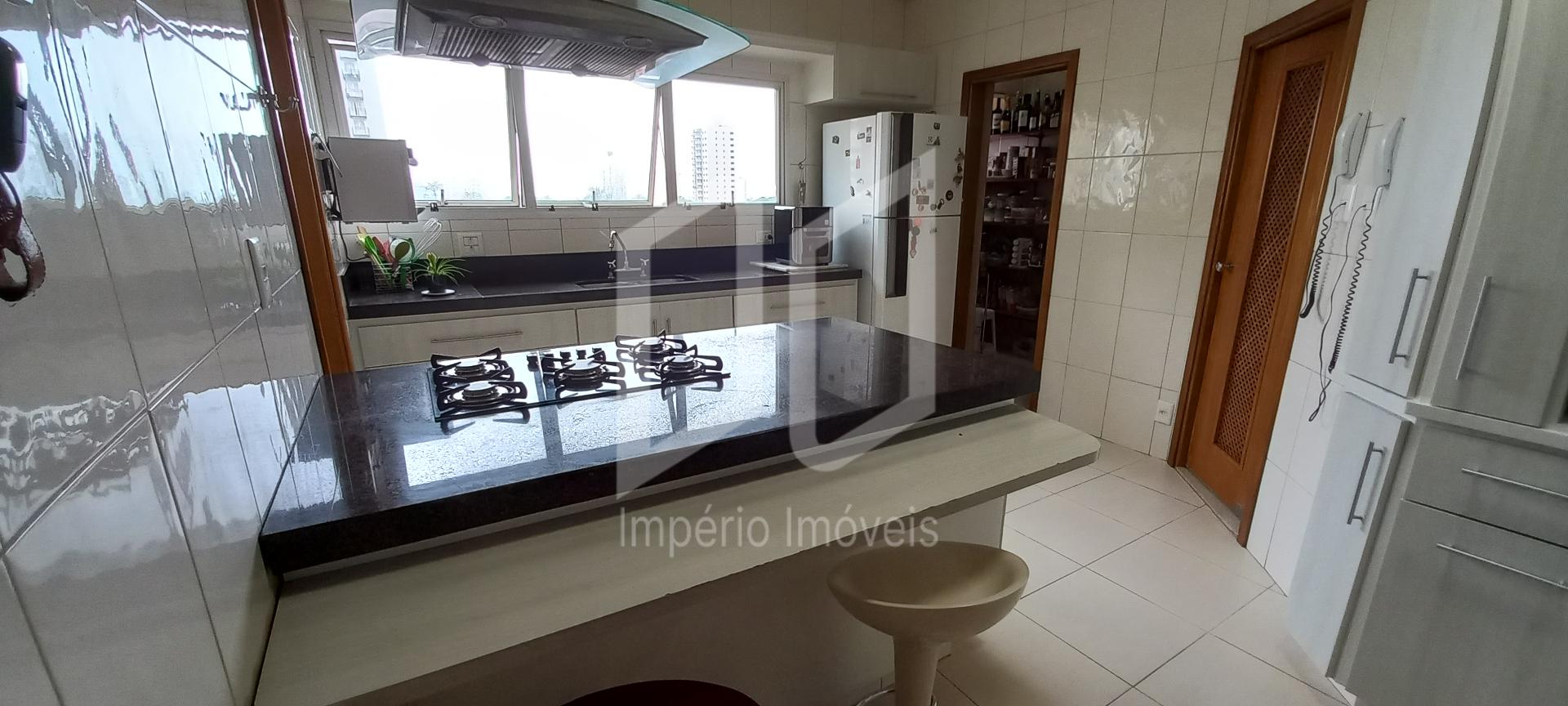 Apartamento à venda com 1 quarto, 245m² - Foto 8