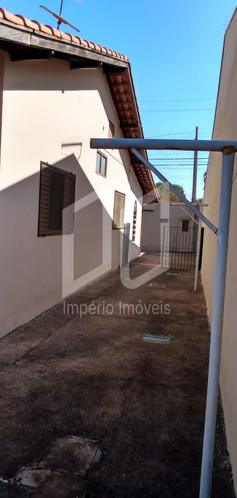 Casa à venda com 2 quartos, 105m² - Foto 4