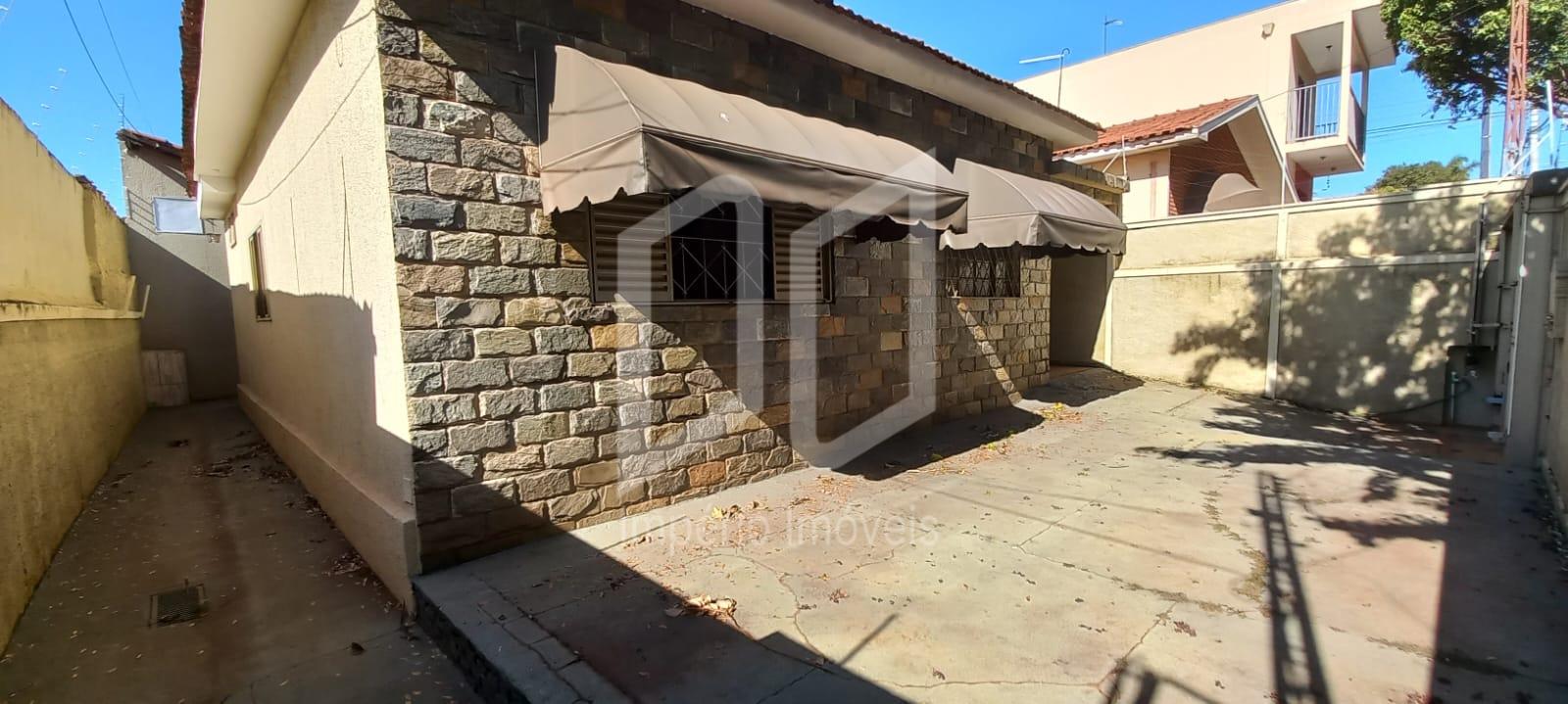 Casa à venda com 2 quartos, 186m² - Foto 2