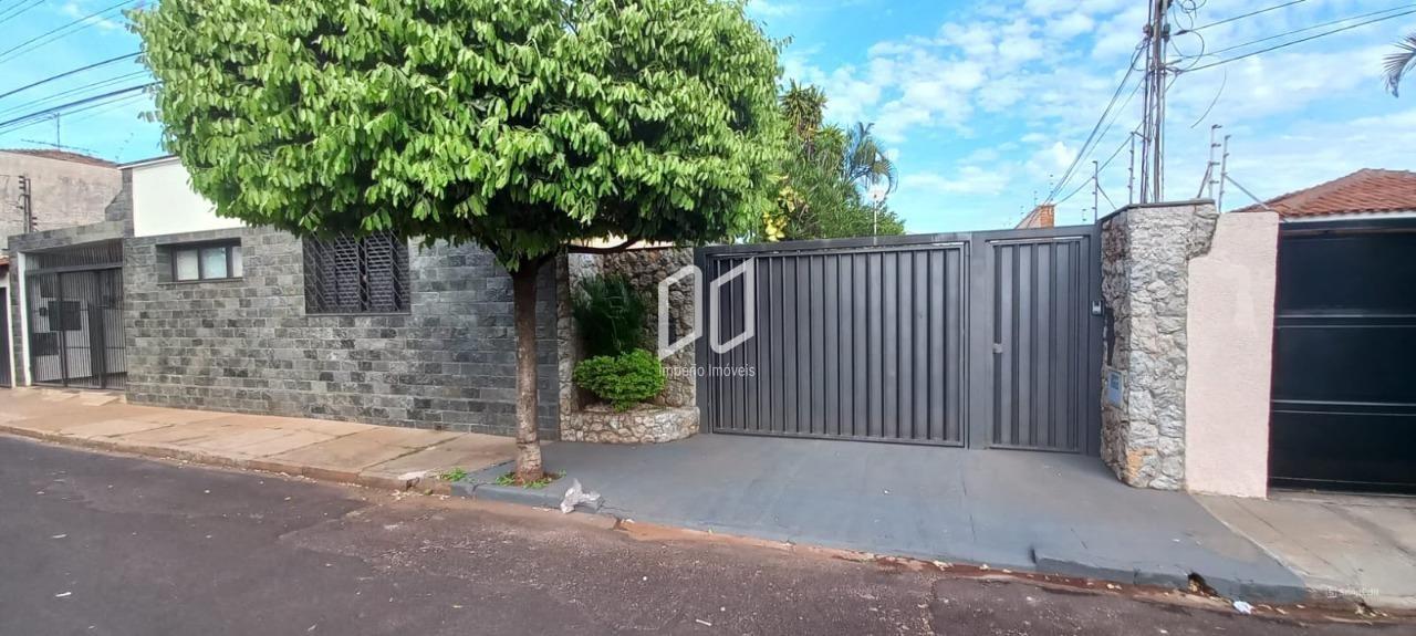 Casa à venda, 4 Dormitórios, Edícula, Rua Com. Pedro Morganti,...