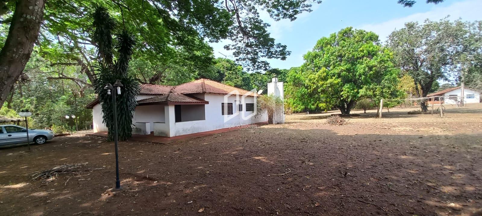 Fazenda à venda com 5 quartos, 800m² - Foto 3