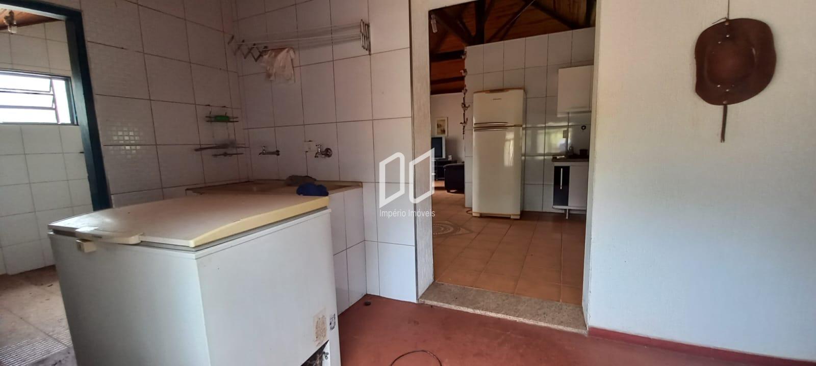 Fazenda à venda com 5 quartos, 800m² - Foto 47