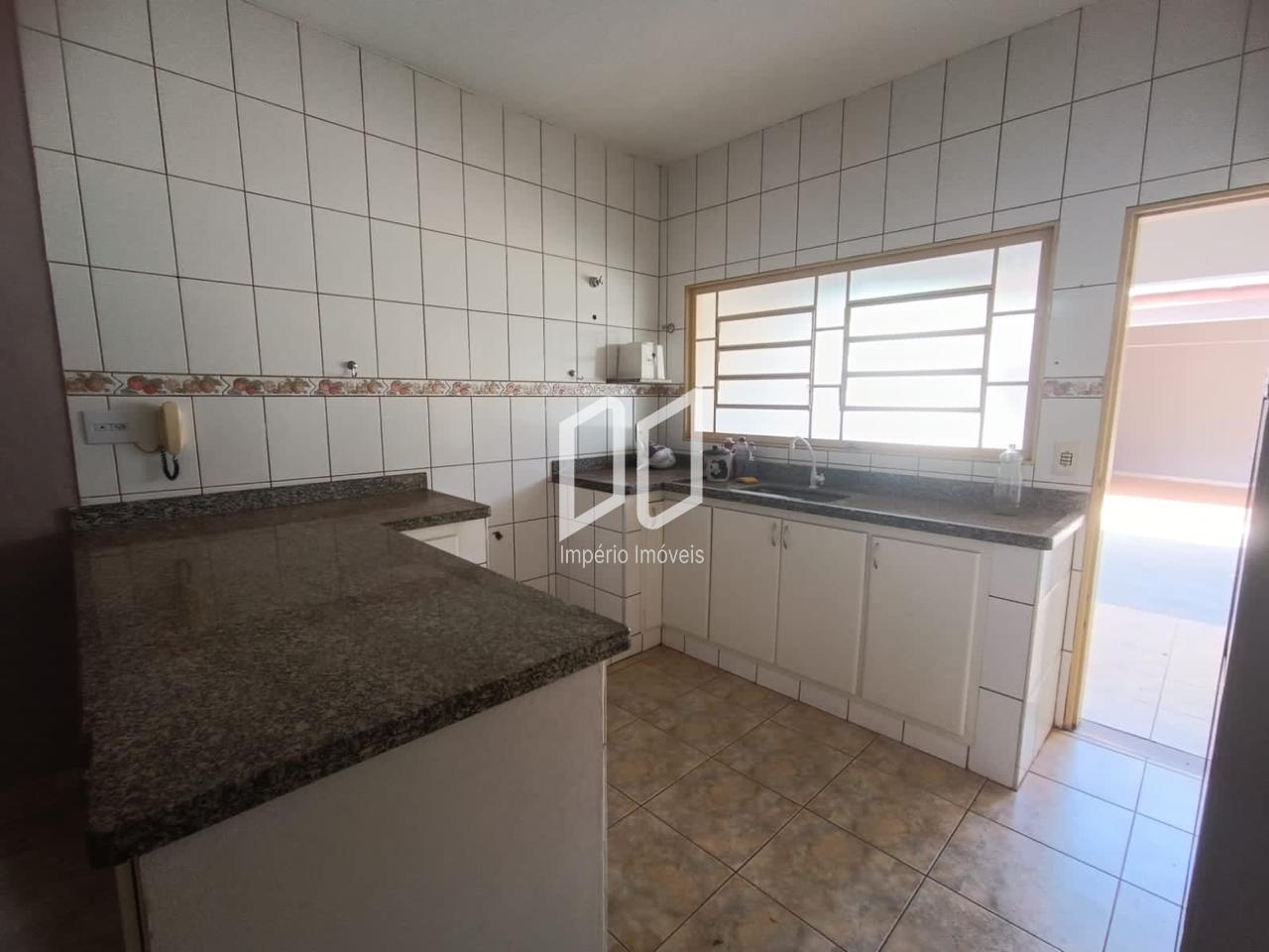 Casa à venda com 3 quartos, 151m² - Foto 14