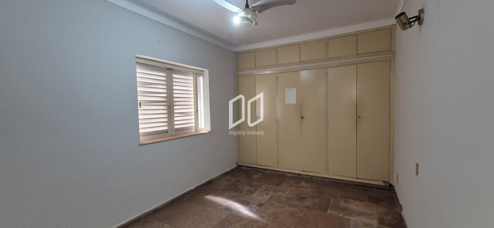 Casa para alugar com 4 quartos, 251m² - Foto 21