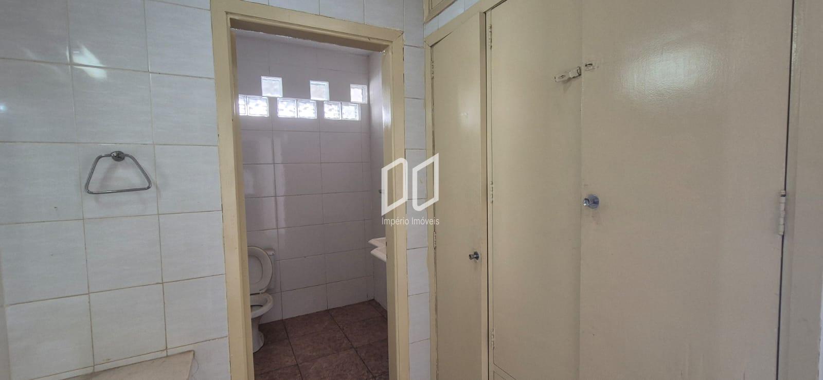 Casa para alugar com 4 quartos, 251m² - Foto 27