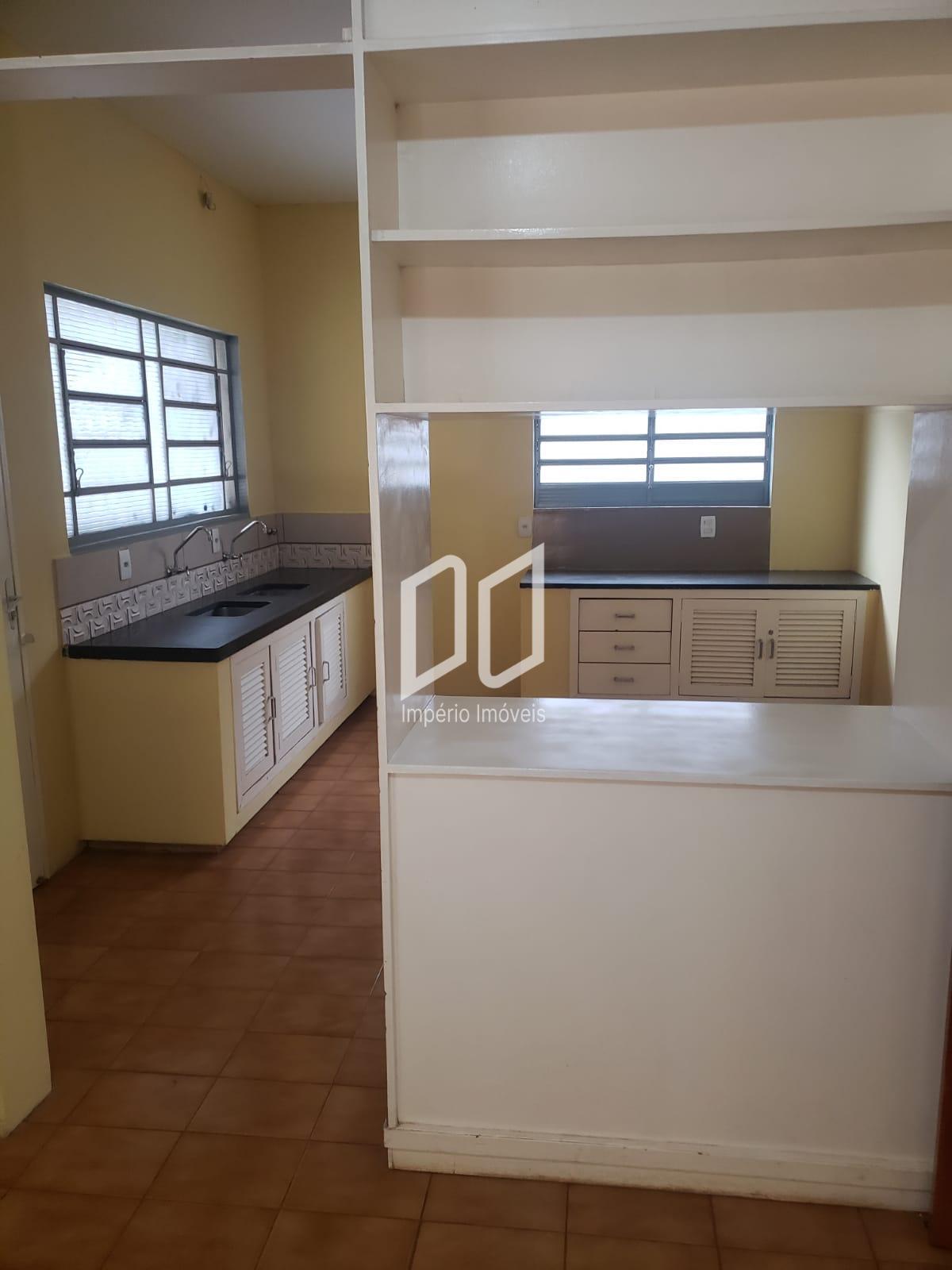 Casa à venda com 3 quartos, 259m² - Foto 47