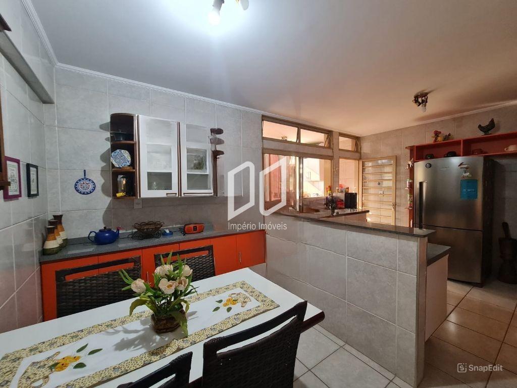 Apartamento à venda com 3 quartos, 140m² - Foto 8