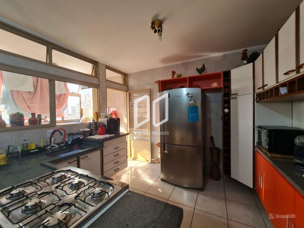 Apartamento à venda com 3 quartos, 140m² - Foto 10