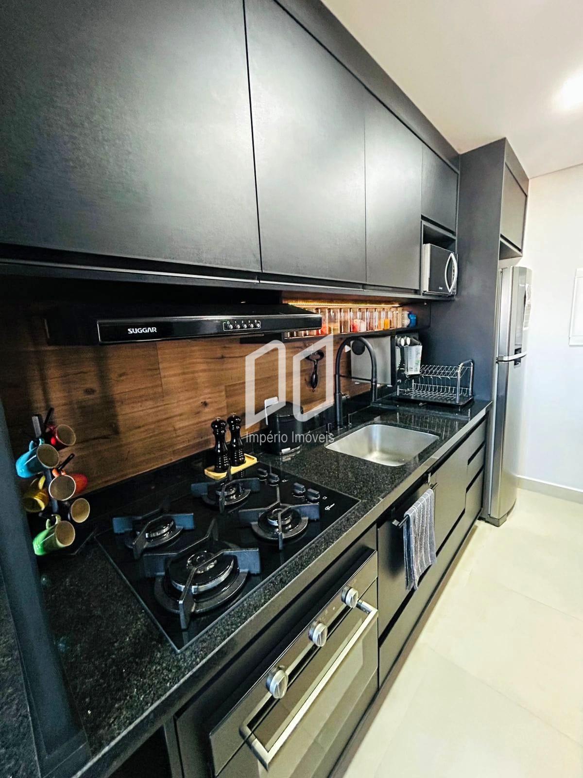 Apartamento à venda com 2 quartos, 70m² - Foto 24