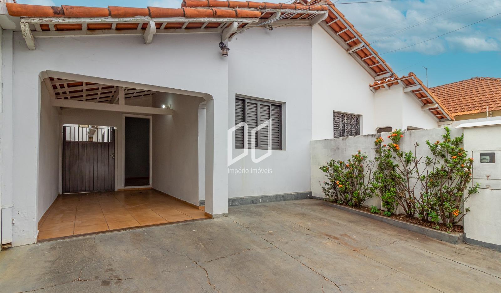 Casa para Loca??o, 2 Dormit?rios, 2 Banheiros, Av. Djalma Dutr...