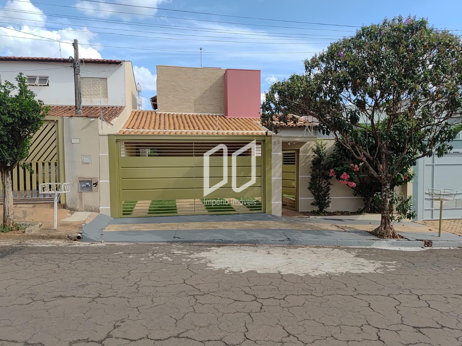 Casa à venda, 4 Dormitórios, Churrasqueira, R. Tufik Buainain,...