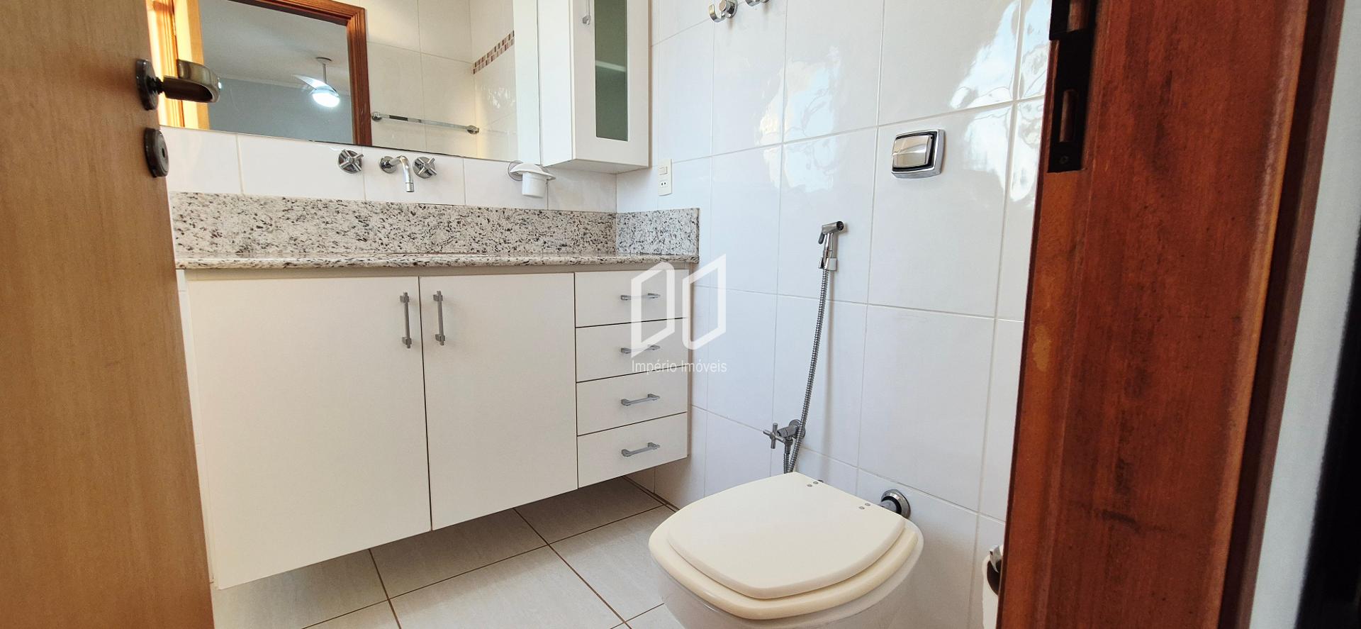 Apartamento para alugar com 3 quartos, 128m² - Foto 18