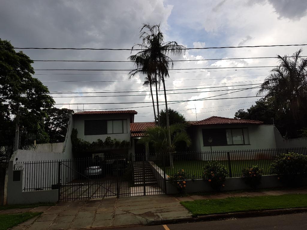 Casa na Zona 04 com 04 suítes, proxima ao Country Club e AABB1