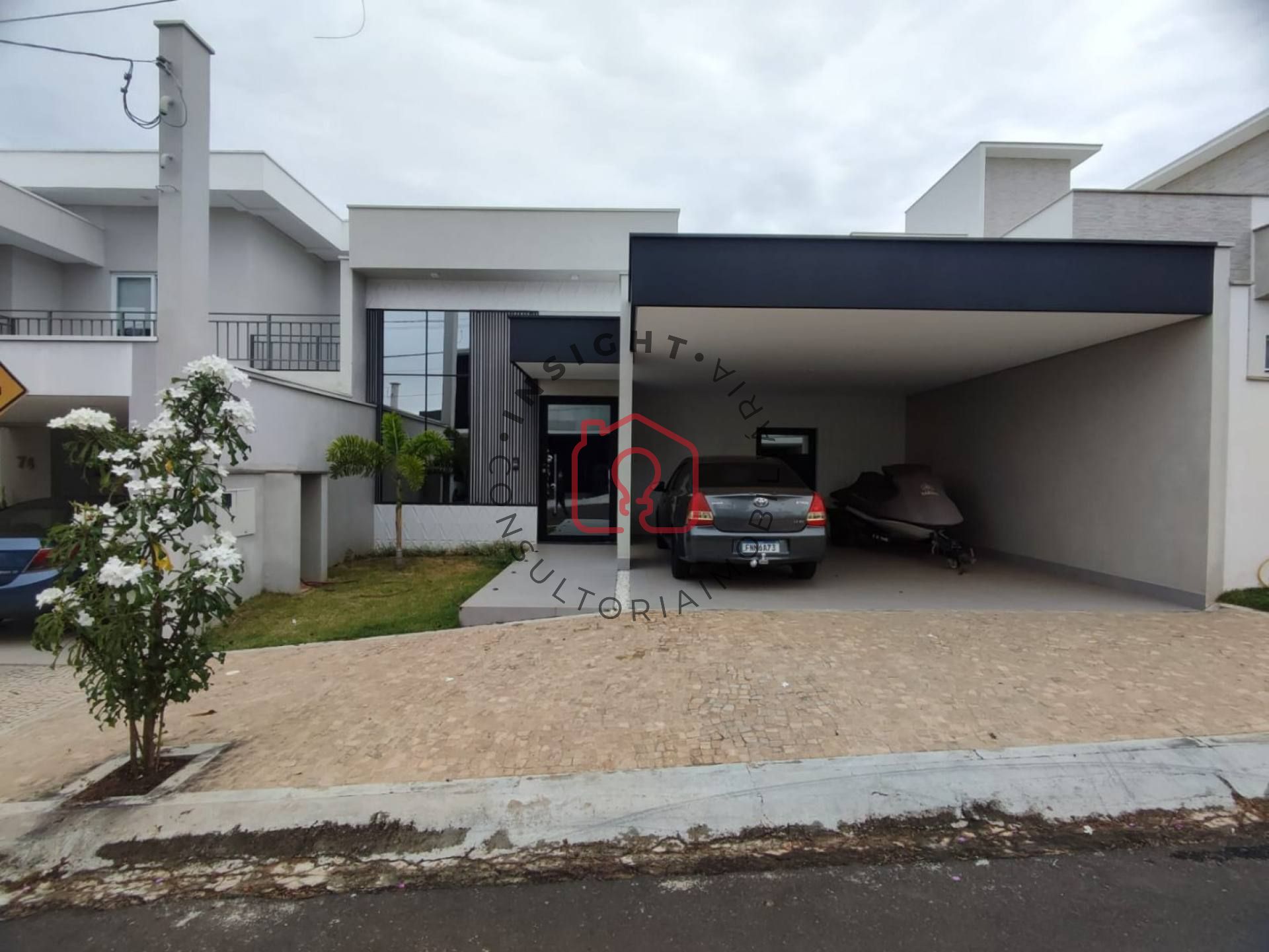 Casa Para Venda com 03 su?tes no condominio Reserva Esmeralda