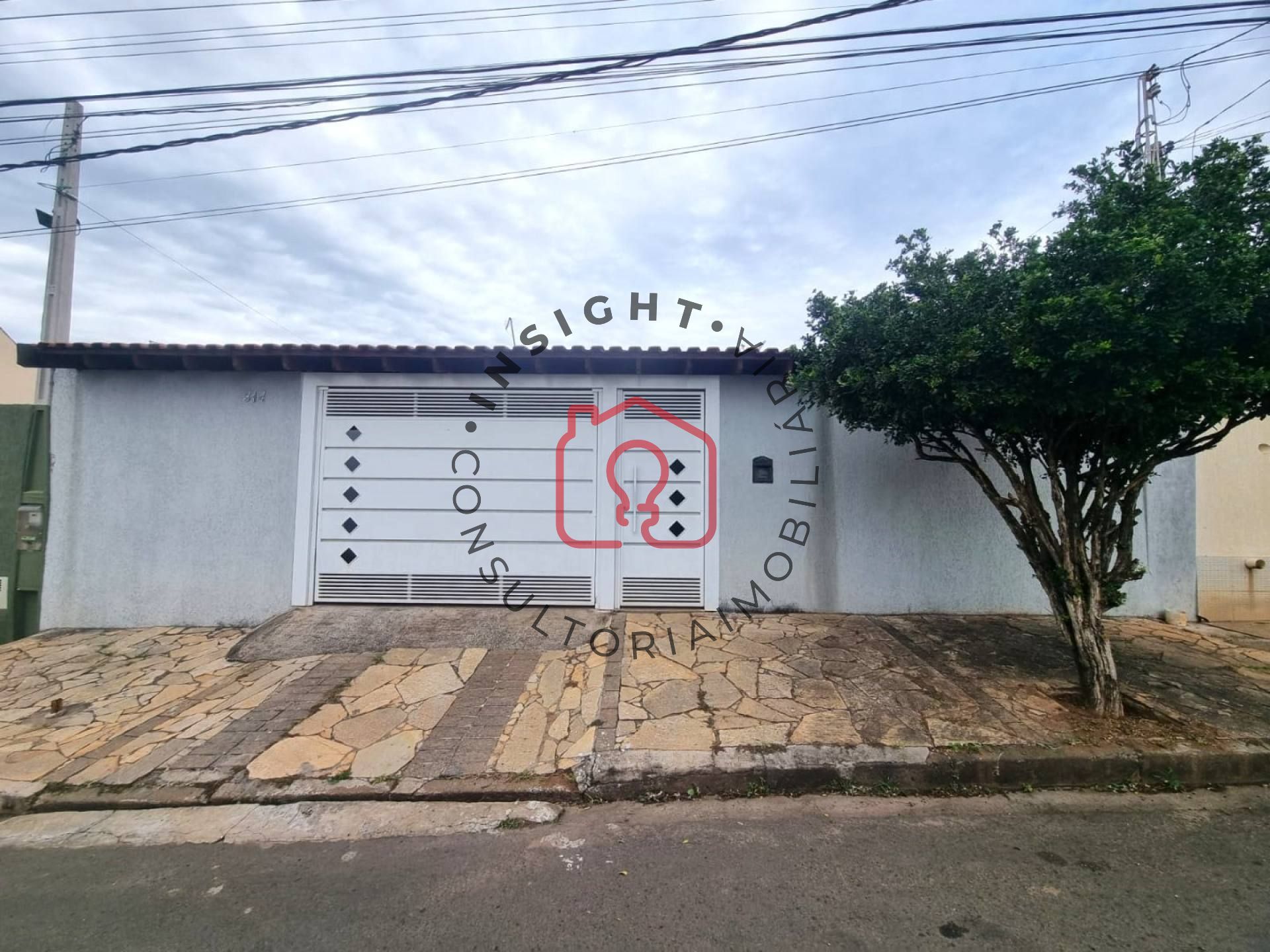 Casa ? venda e loca??o com 04 quartos no bairro Jardim Mar?lia...