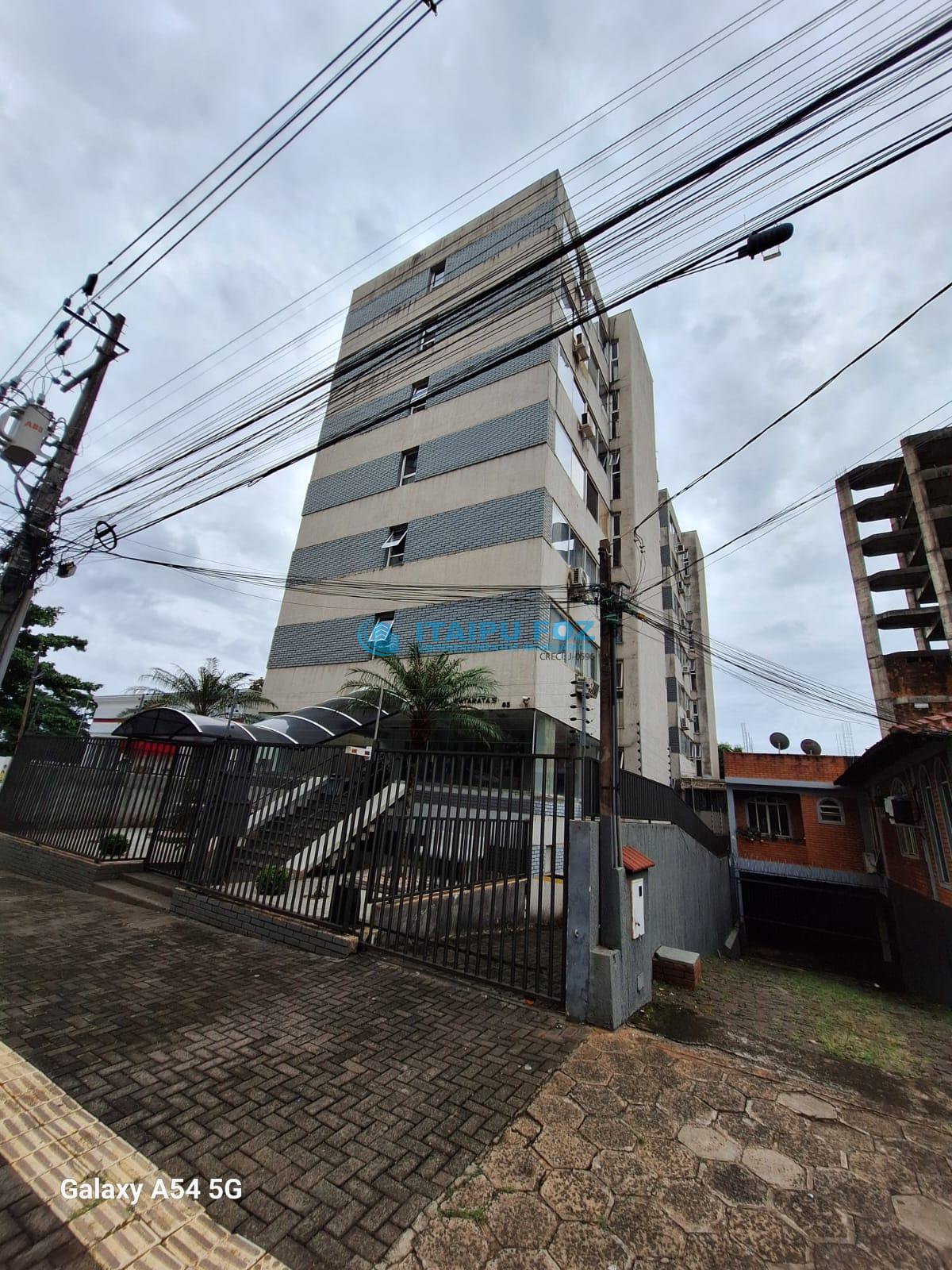 APARTAMENTO SEMI MOBILIADO PARA LOCAÇÃO NO CENTRO