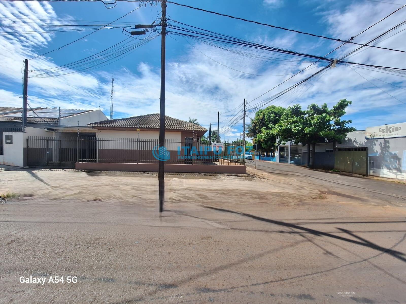 CASA PARA VENDA NO BAIRRO MORUMBI III