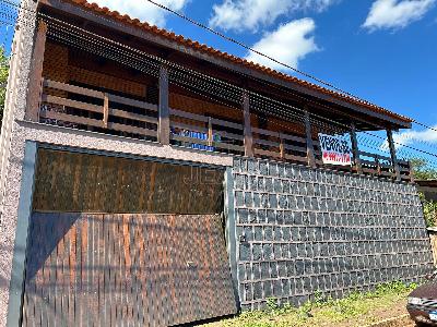 Casa á venda no bairro Cristo Rei em Francisco Beltrão - PR - Jean Imóveis