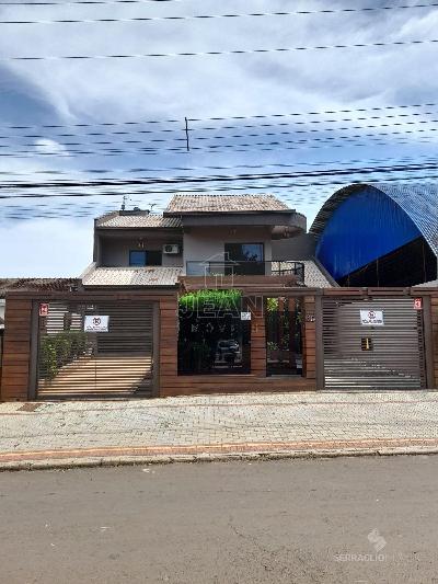 Sobrado á venda no bairro Alvorada em Francisco Beltrão - PR - Jean Imóveis