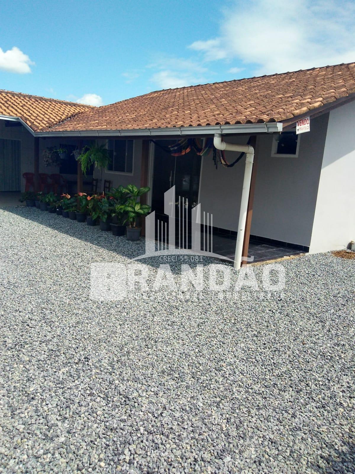 Casa a venda localizada em Guaramirim - Ilha da figueira.