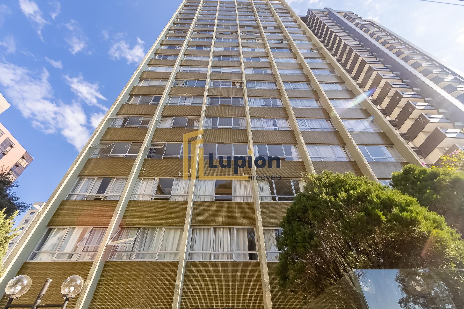 Apartamento à venda, 3 quartos com suíte em frente a praça da ...