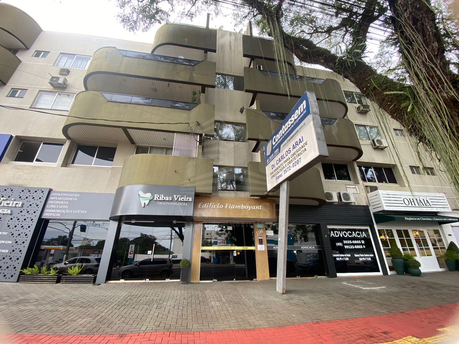 DUAS SALAS COMERCIAIS INTEGRADAS NO EDIFÍCIO FLAMBOYANT - CENTRO