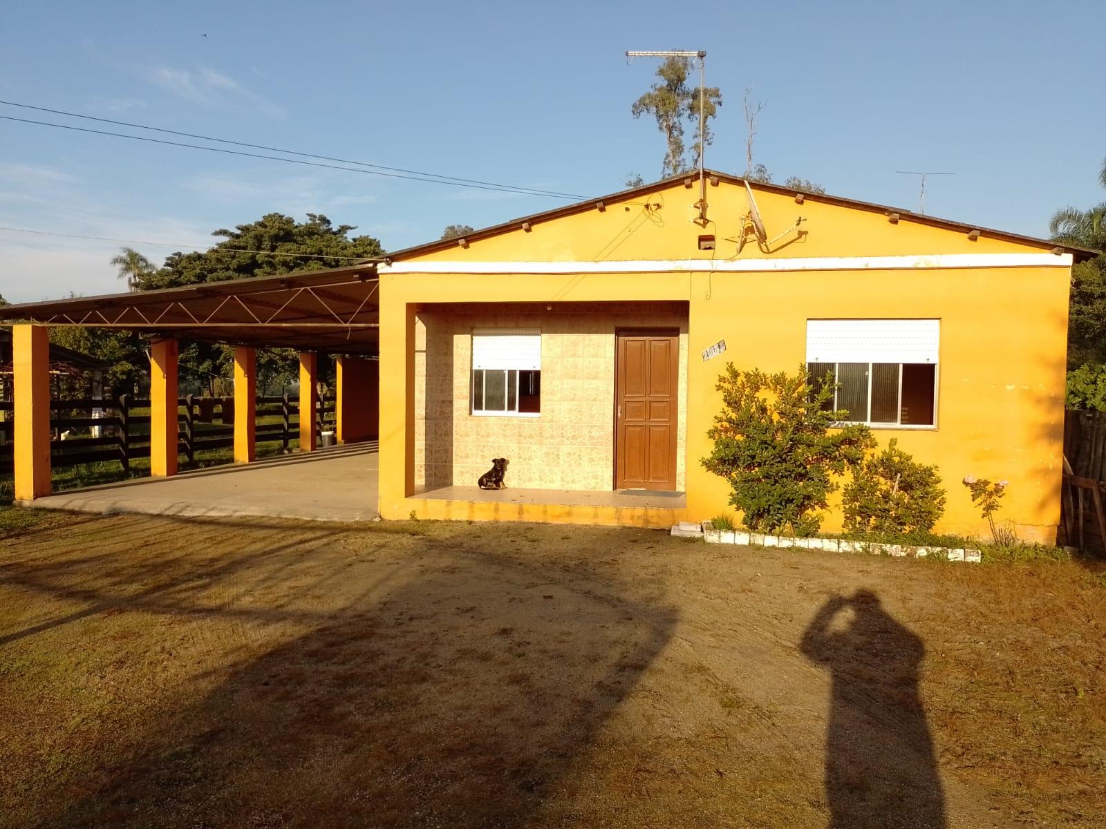 Casa à venda na Av. Cidade de Lisboa, próximo a BR 116, Fragata, PELOTAS - RS