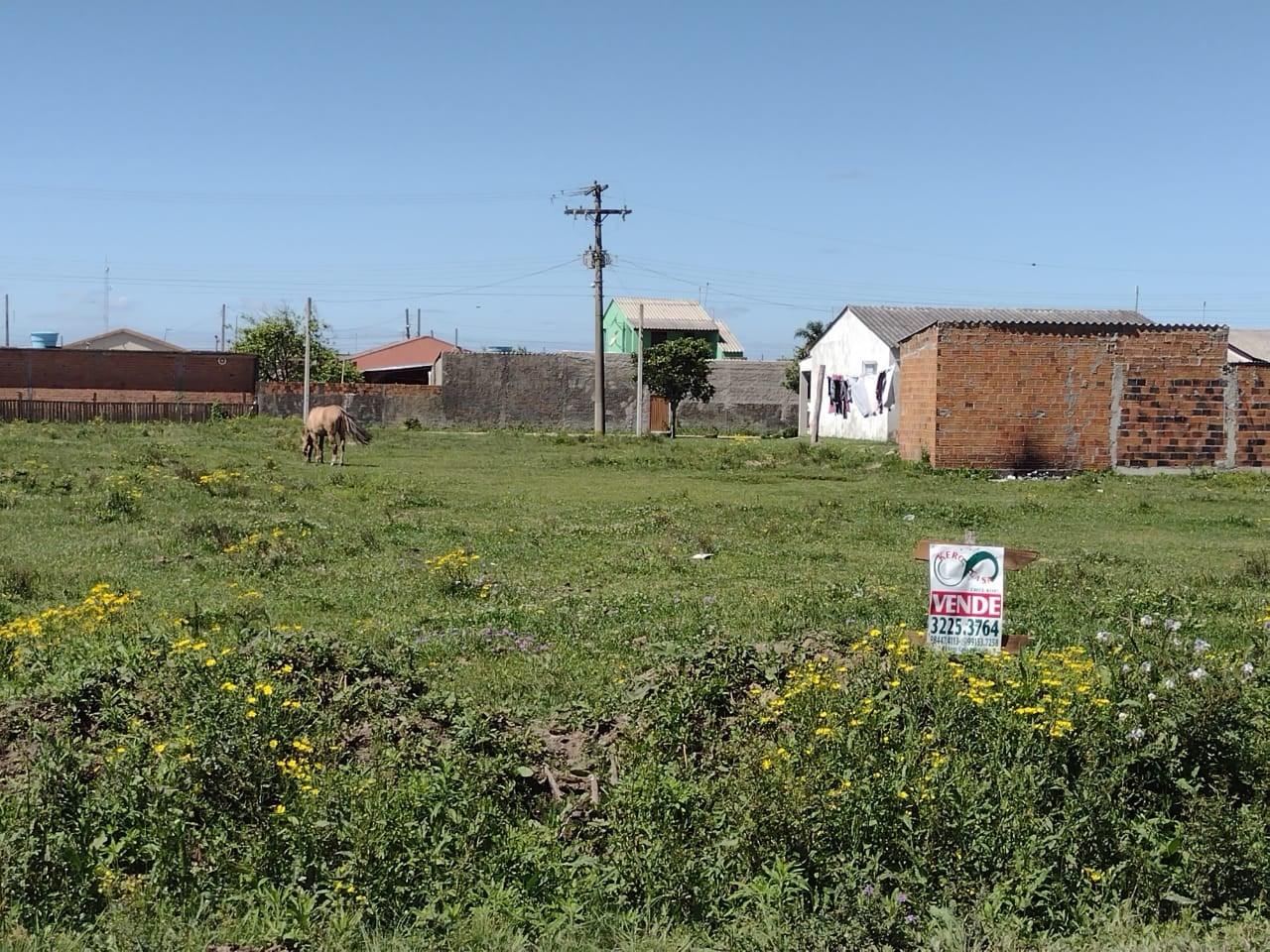 Terreno à venda 12x30m localizado na Vila Princesa, PELOTAS - RS