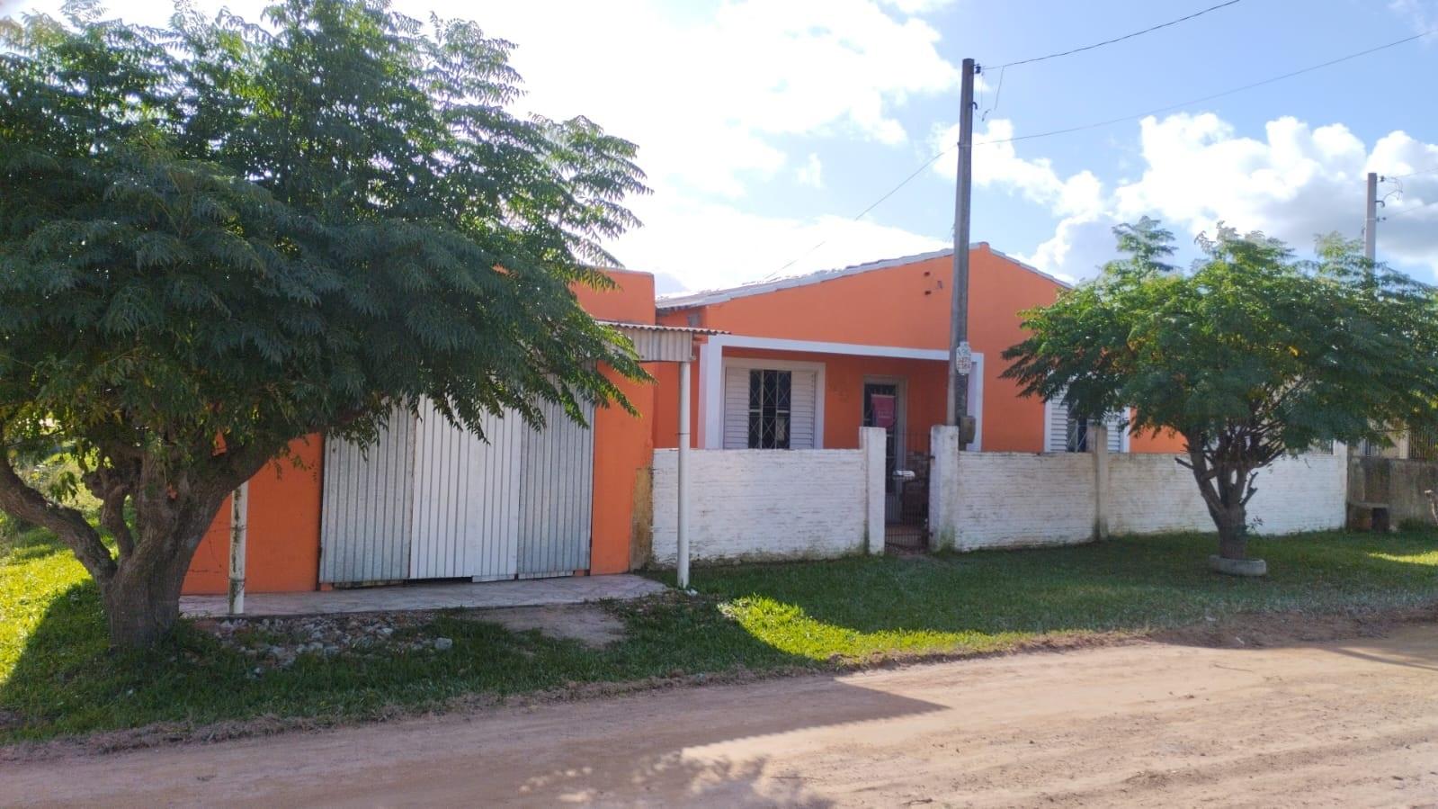 Excelente casa à venda com quatro dormitórios Jardim América, CAPAO DO LEAO - RS