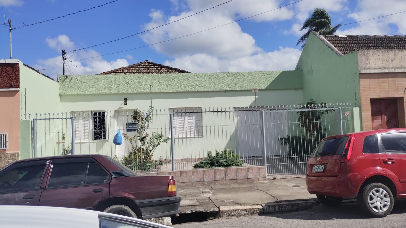 Casa à venda, três dormitórios, Simões Lopes, PELOTAS - RS