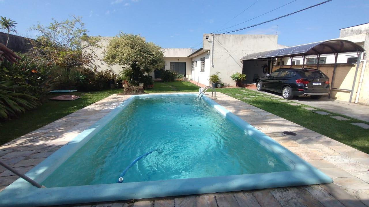 Vende-se casa na zona Norte nas proximidades da Avenida Dom Joaquim