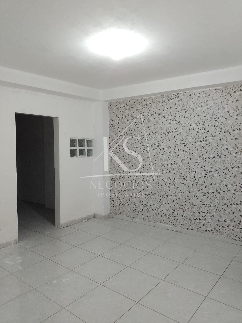 Casa Pirituba -02 dormitórios e vaga de garagem R  40 mil entr...