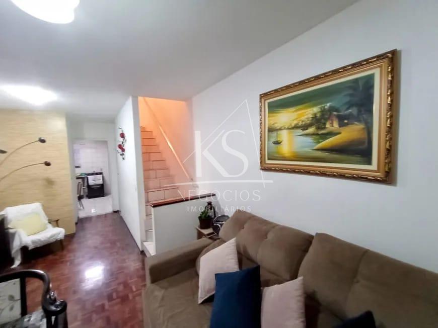 Belo Sobrado com Edícula e 2 vagas