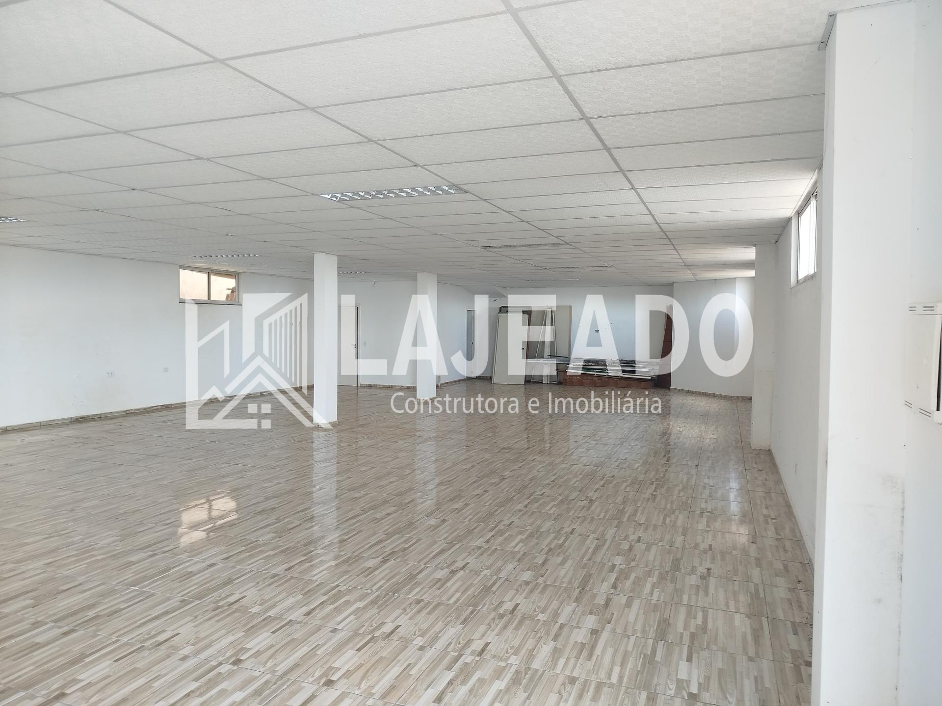 VENDE-SE SALA COMERCIAL, LOTEAMENTO ALTO DA LUZ, DOIS VIZINHOS...