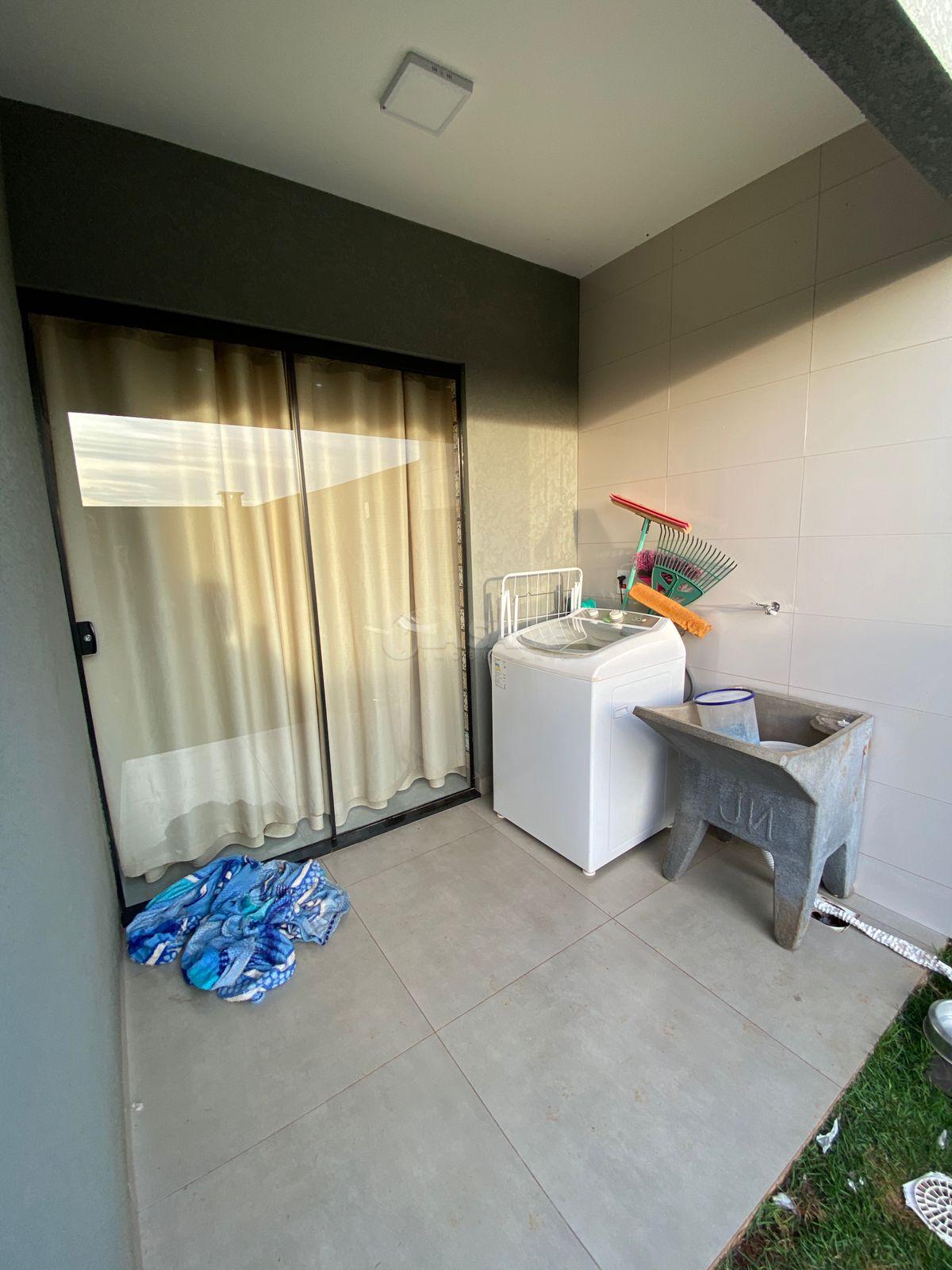AREA DE SERVIÇO